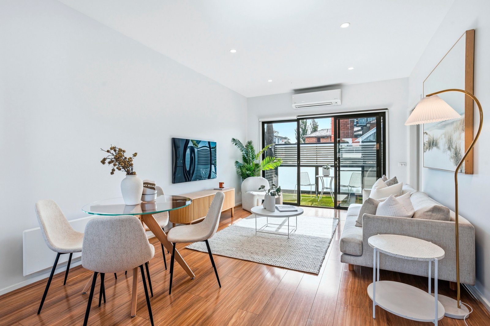 Gallery: 2/92 Cowper Street