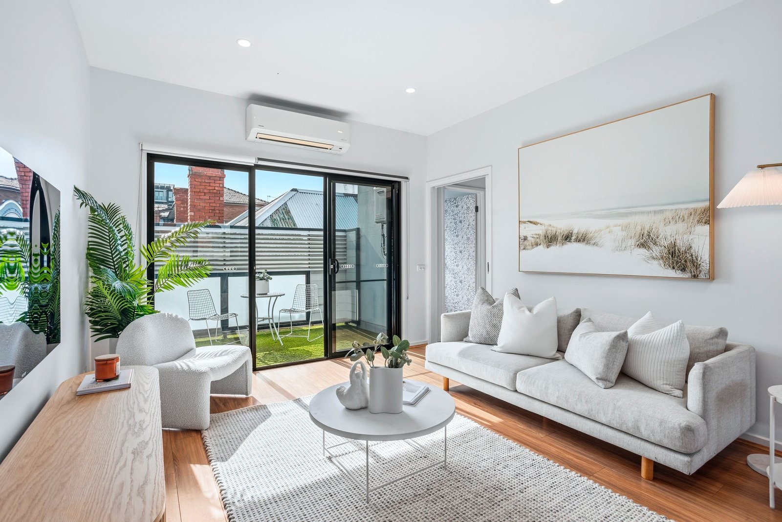 Gallery: 2/92 Cowper Street