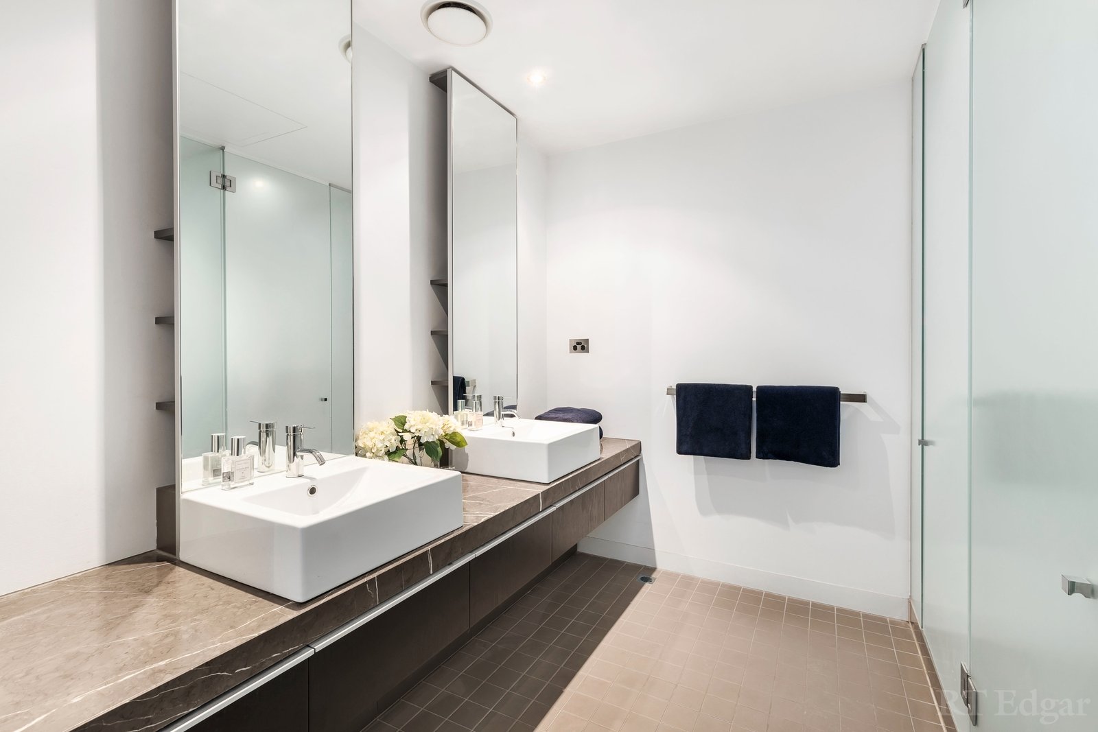 Real Estate and Property in 29/2 Exhibition Street, Melbourne, VIC