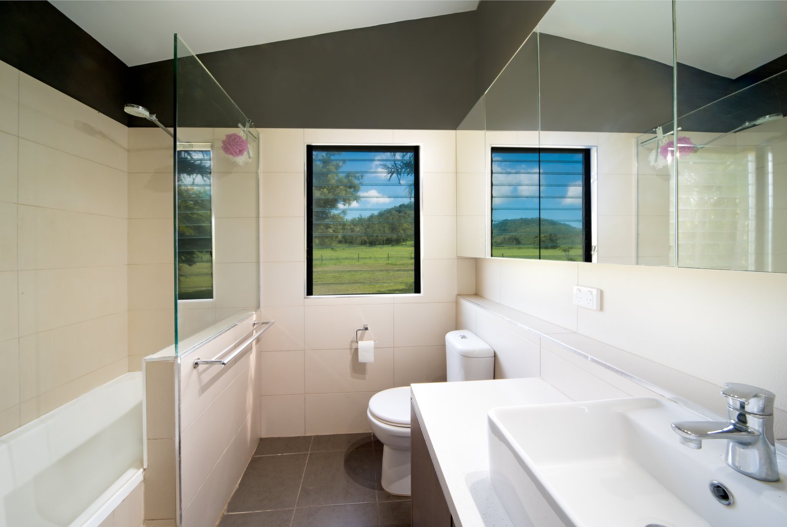 292 Gregory Cannon Valley Road GREGORY RIVER 31