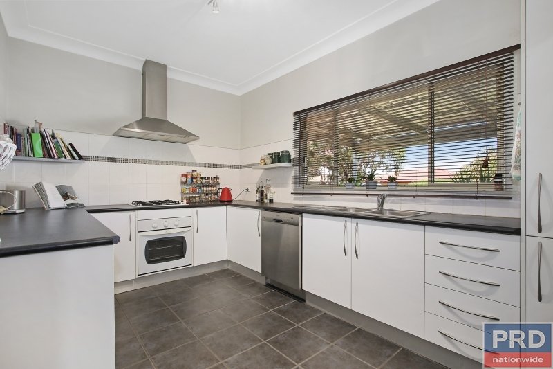 292 Highview Crescent LAVINGTON 2