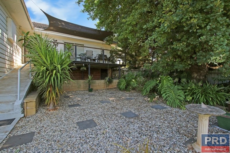 292 Highview Crescent LAVINGTON 9