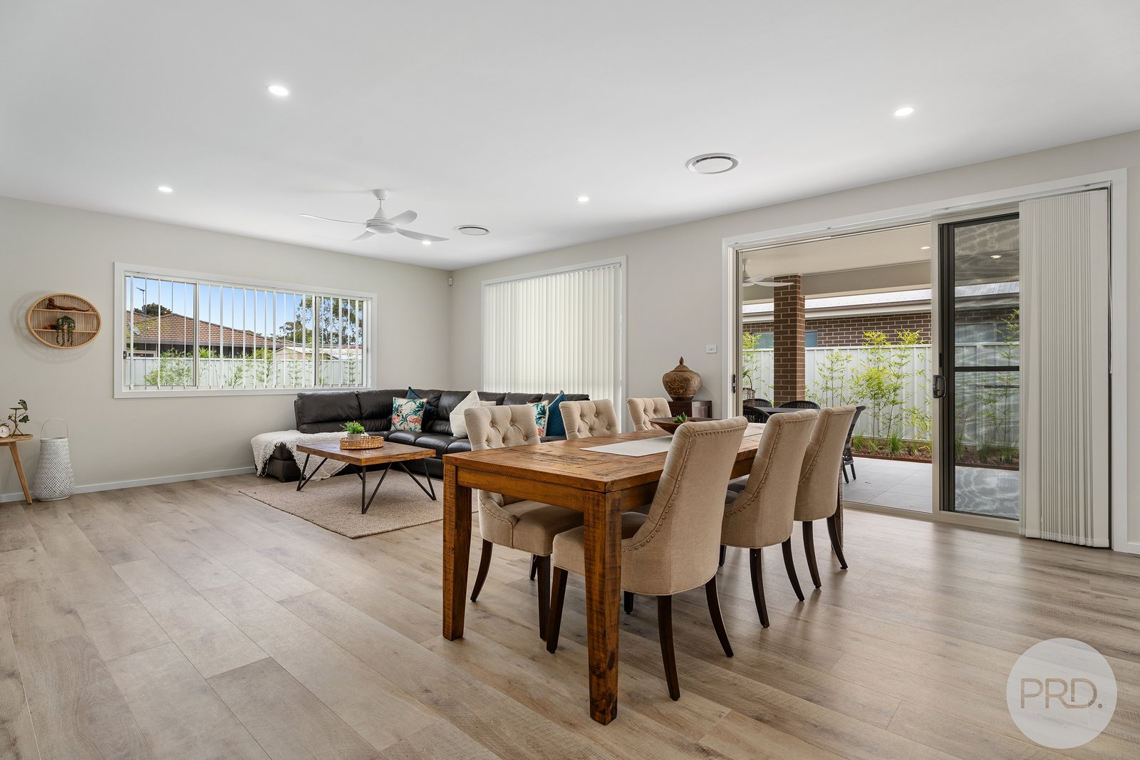 292 Soldiers Point Road SALAMANDER BAY 9