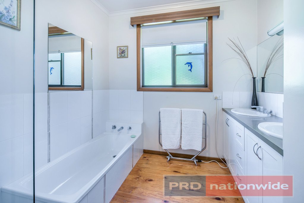 292 Sunraysia Highway MINERS REST 10