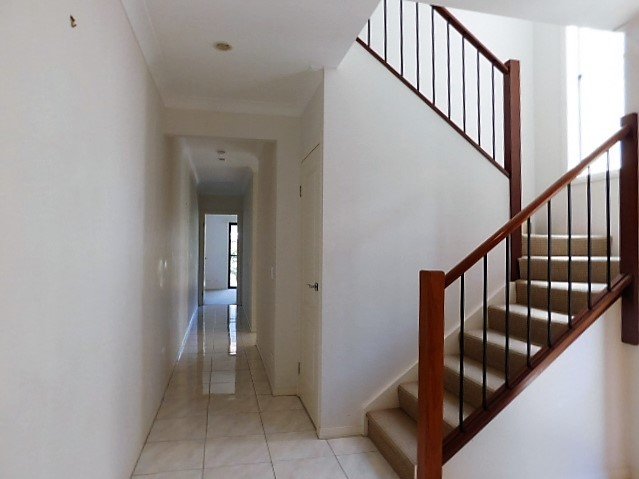 2/92 Sunshine Parade MIAMI 2