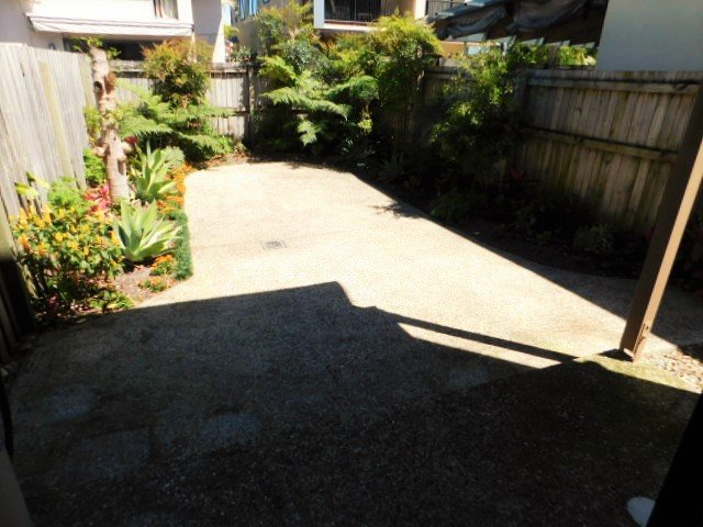 2/92 Sunshine Parade MIAMI 8