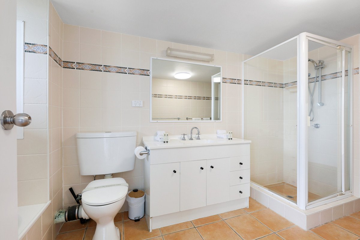 29/202 The Esplanade Burleigh Heads 20