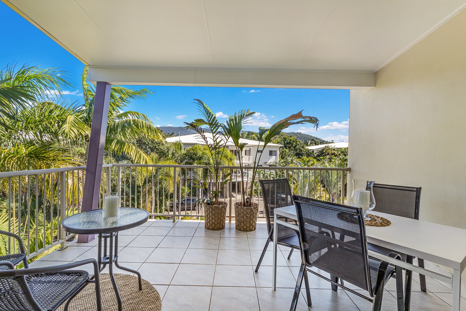 29/21 Shute Harbour Road CANNONVALE 5
