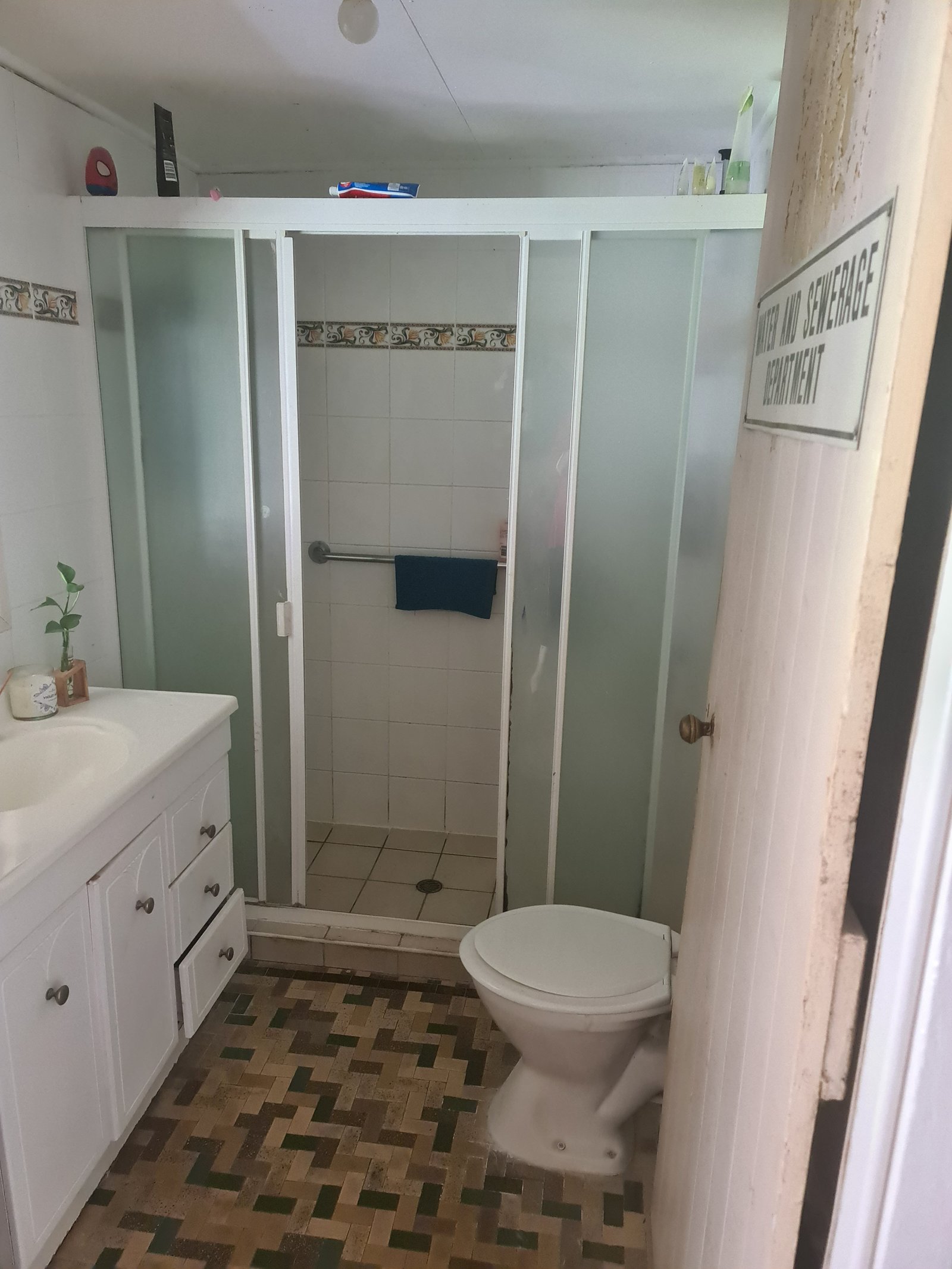 293 Bridge Road WEST MACKAY 8