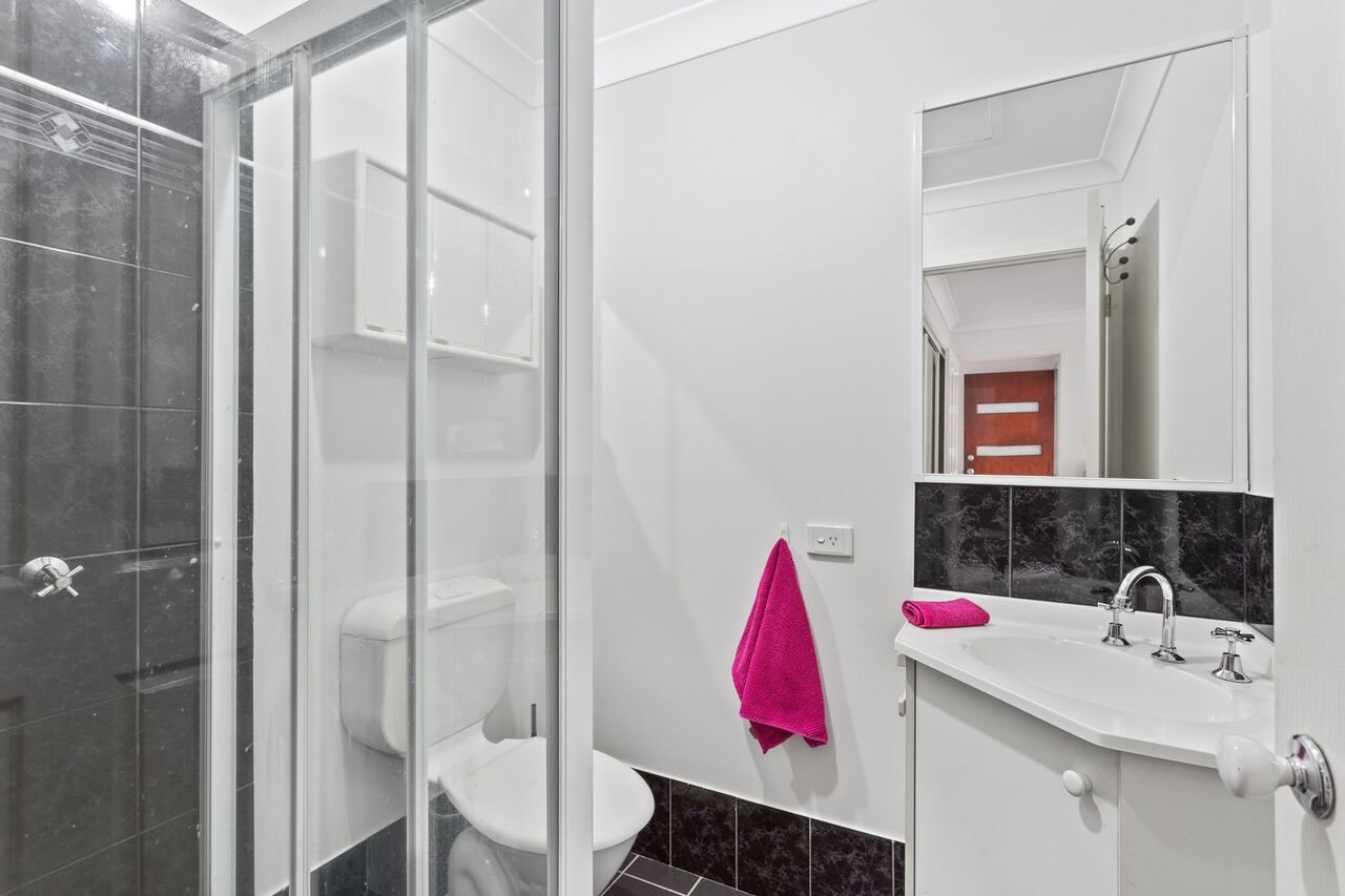2/93 Paddington Drive CARRARA 12