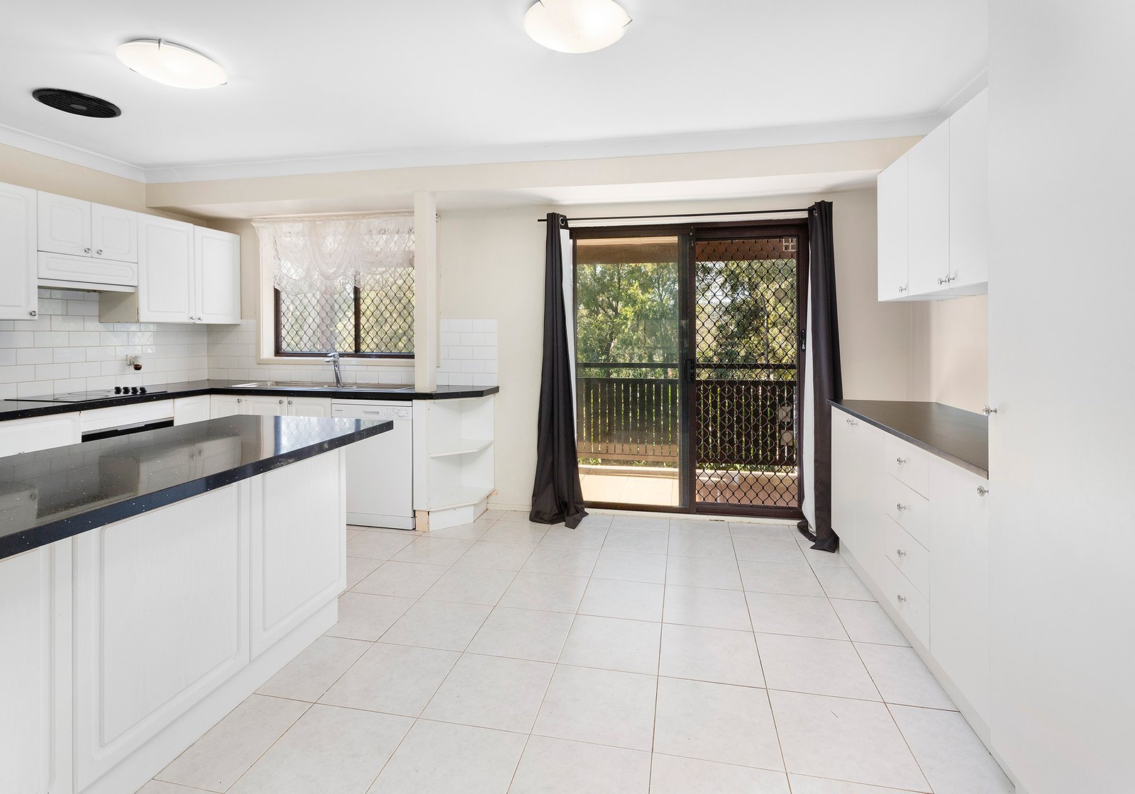 293 Princes Highway DAPTO 4