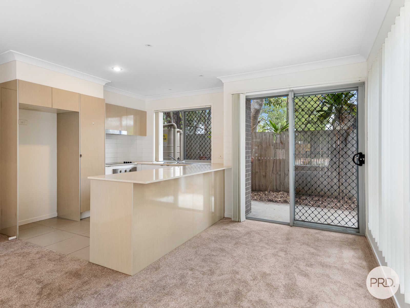 29/33-35 Jellicoe Street LOGANLEA 2