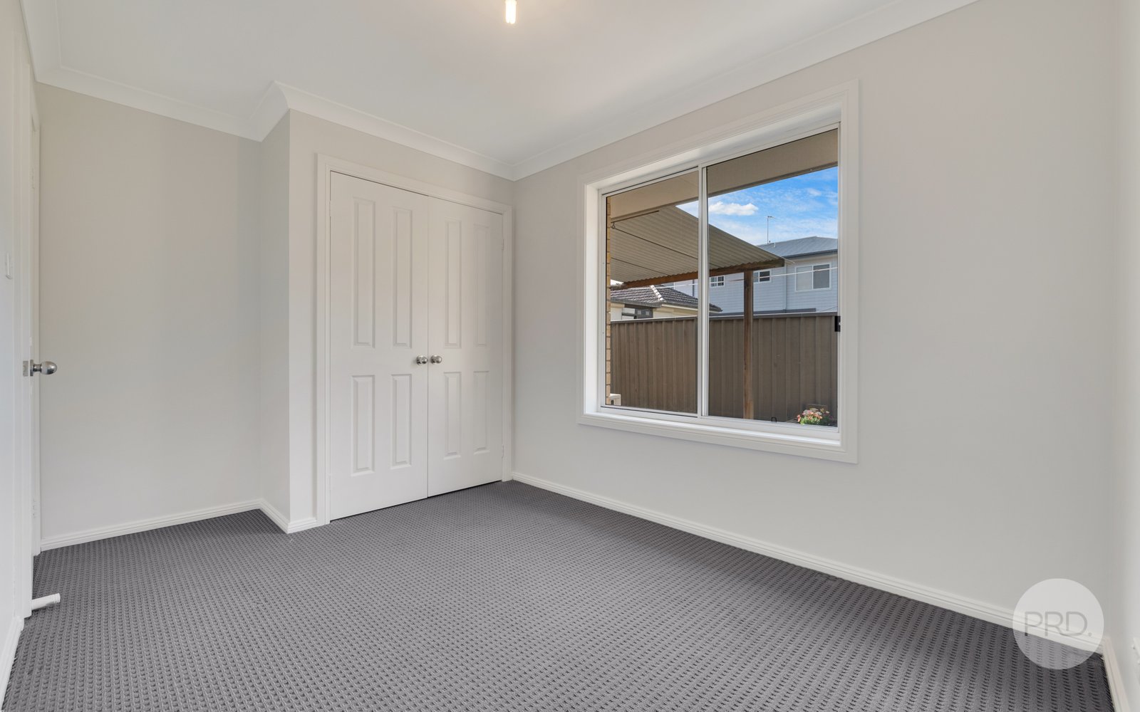 2/94 Adelaide Street OXLEY PARK 7