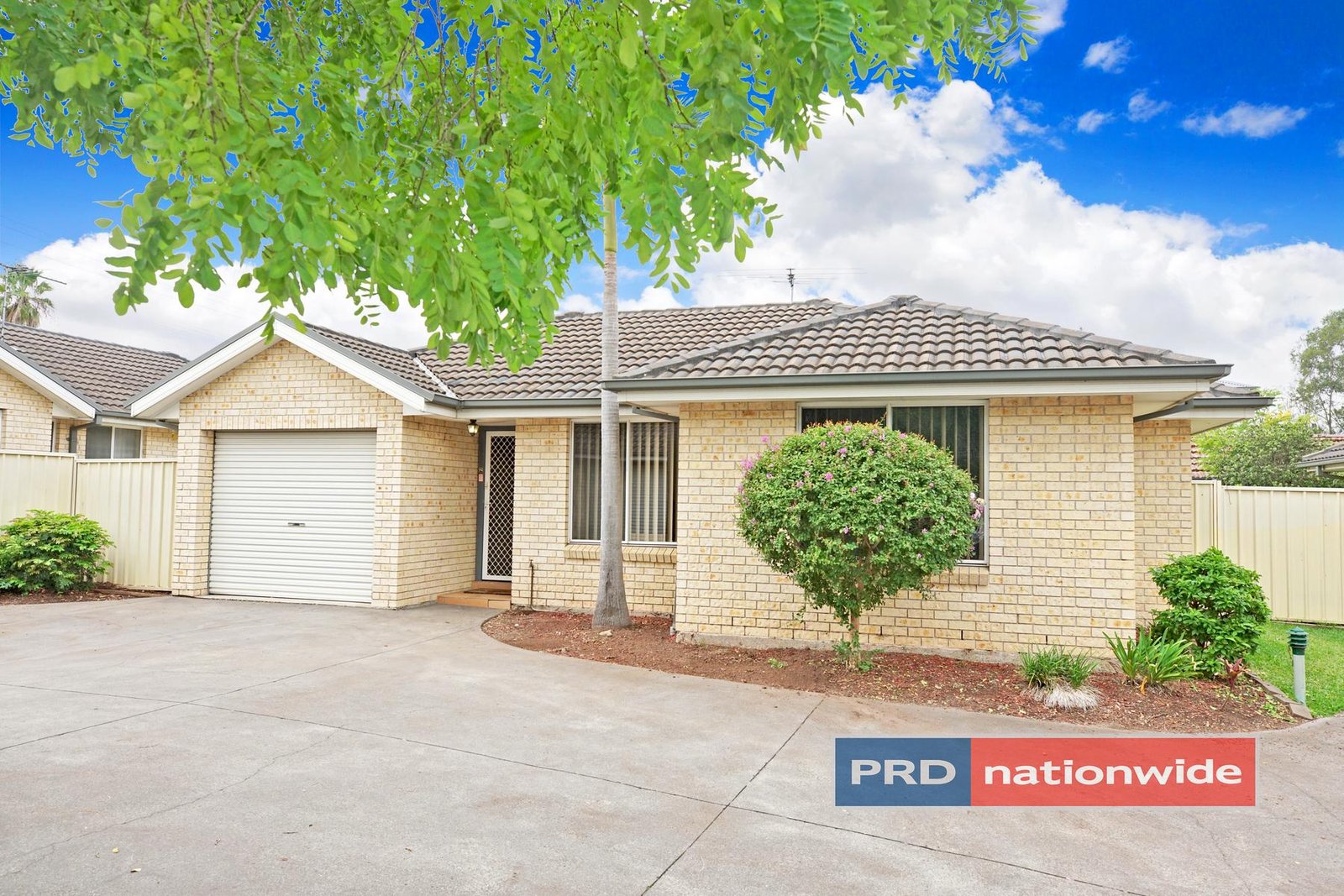 2/94 Adelaide Street OXLEY PARK 8