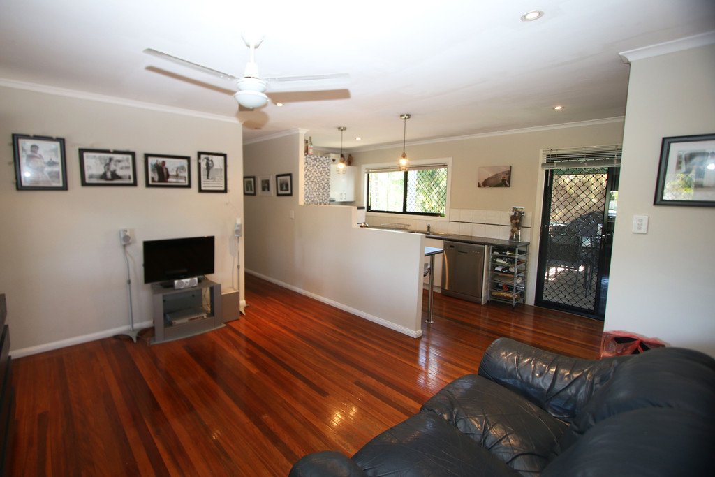 294 Government Road LABRADOR 4
