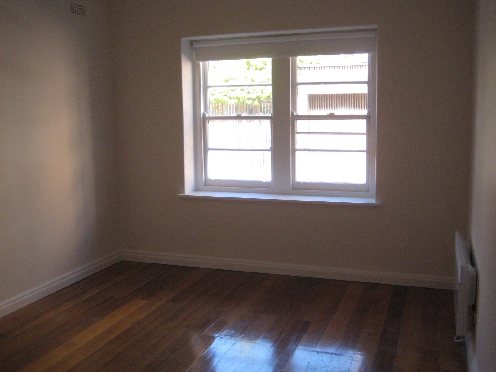 Gallery: 2/94 Millswyn Street