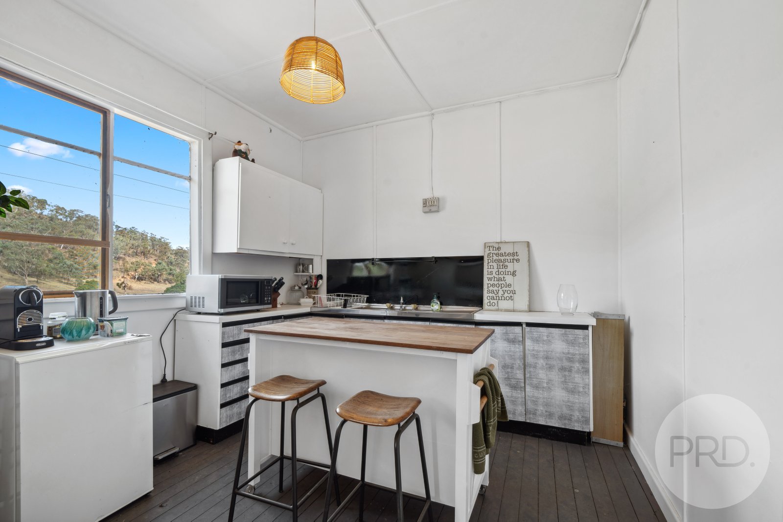 294 Stewarts Road OBERNE CREEK 11