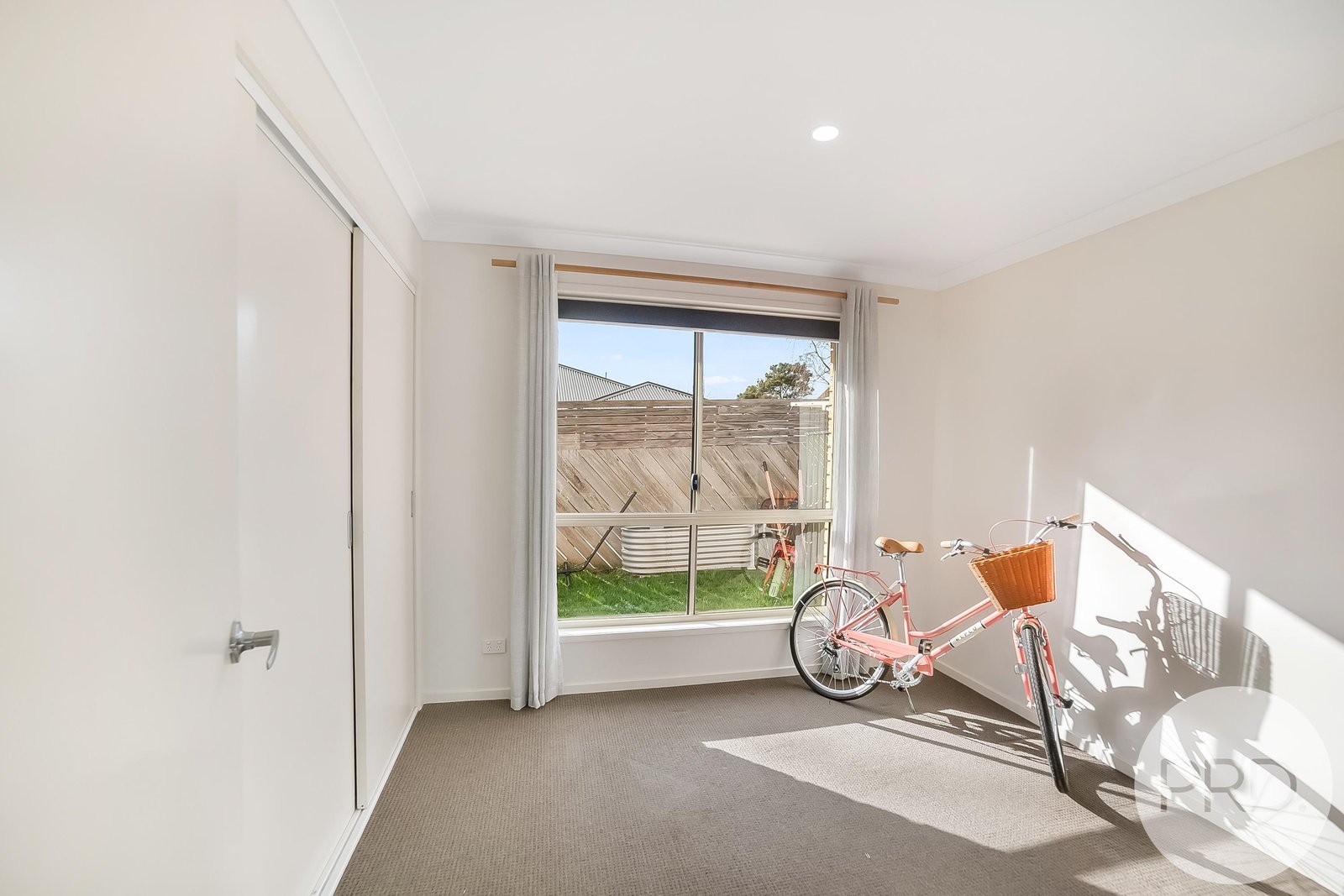 2/946 Cambridge Road CAMBRIDGE 6