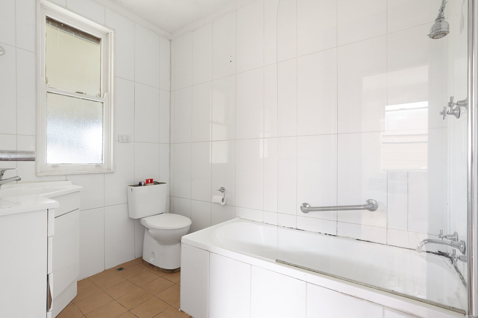 295 Northcliffe Drive BERKELEY 4