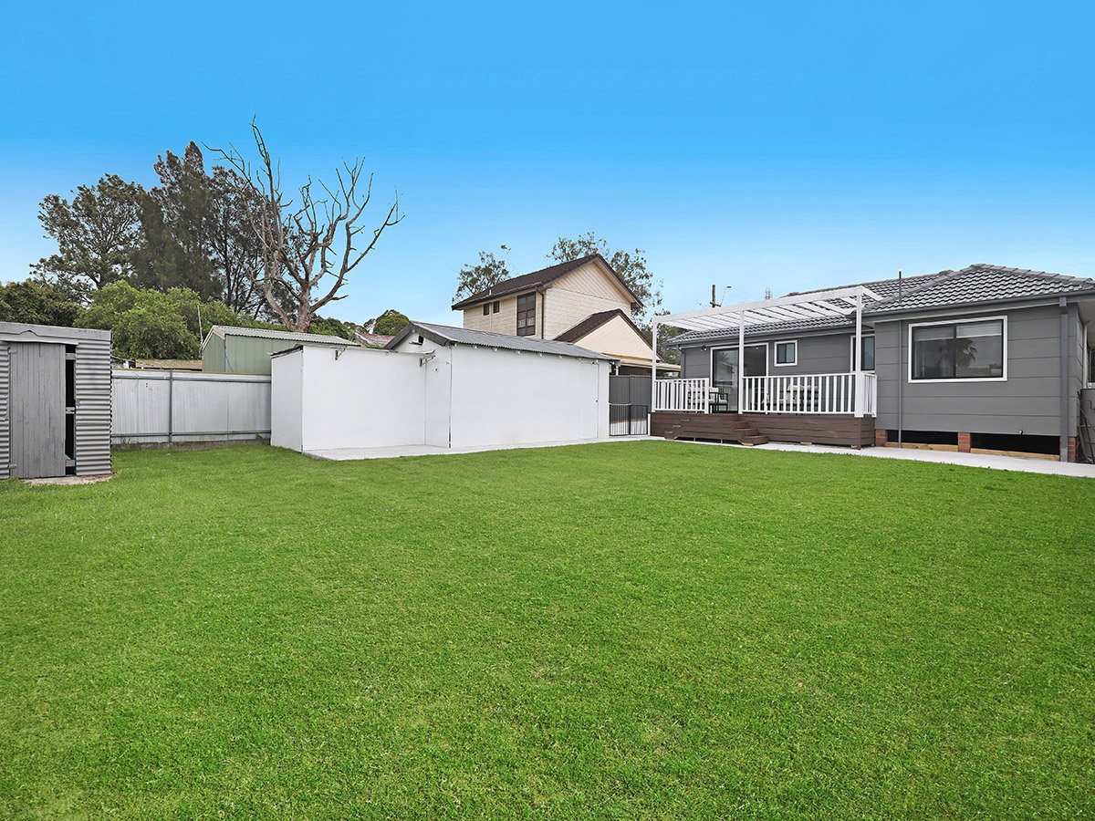 295 Northcliffe Drive BERKELEY 16