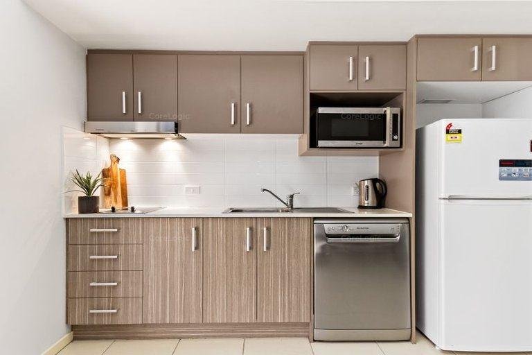 29/50 Collier Street STAFFORD 2