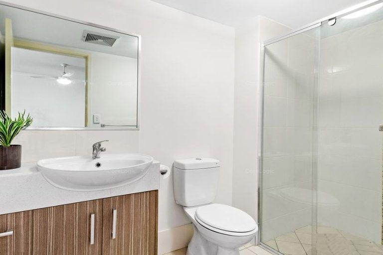 29/50 Collier Street STAFFORD 9