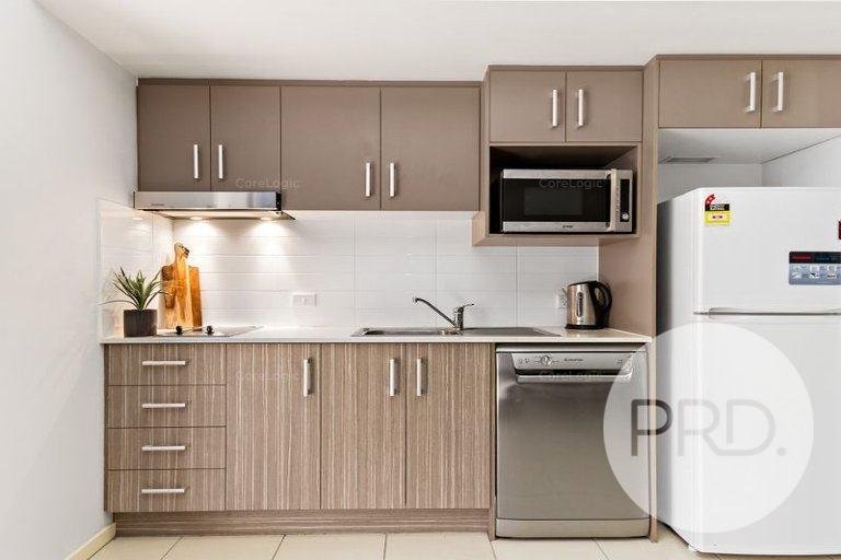 29/50 Collier Street STAFFORD 2