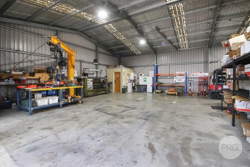 2/958 Carcoola Street NORTH ALBURY 5