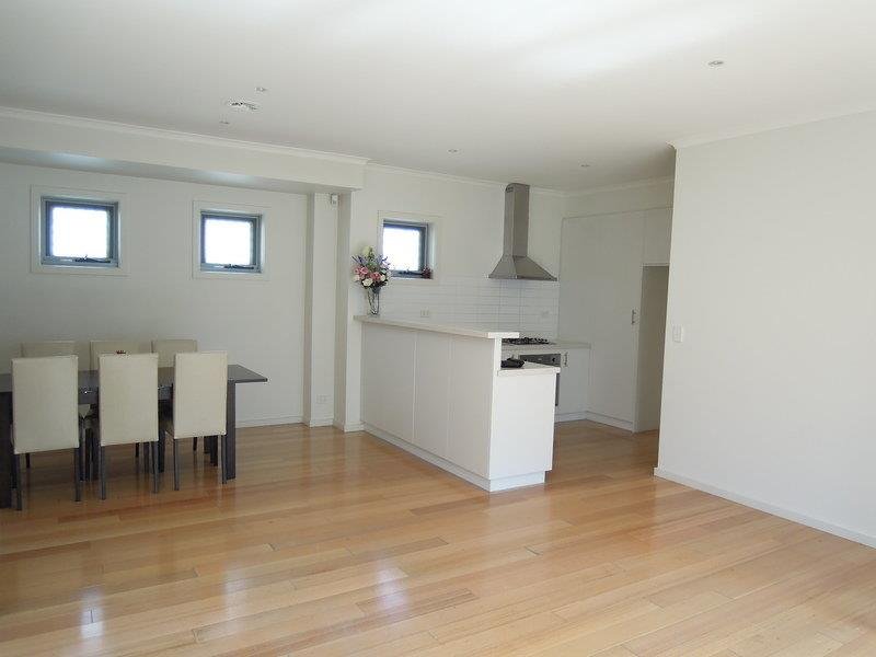 Gallery: 2/96-98 Roberts Street