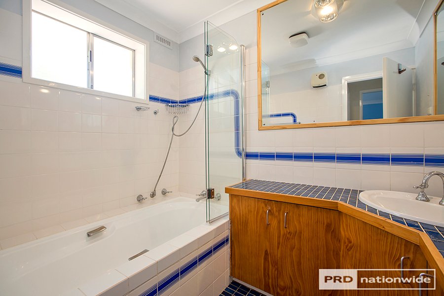 296 Armidale Road TAMWORTH 9