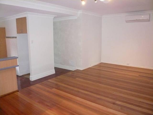 Gallery: 296 Bank Street