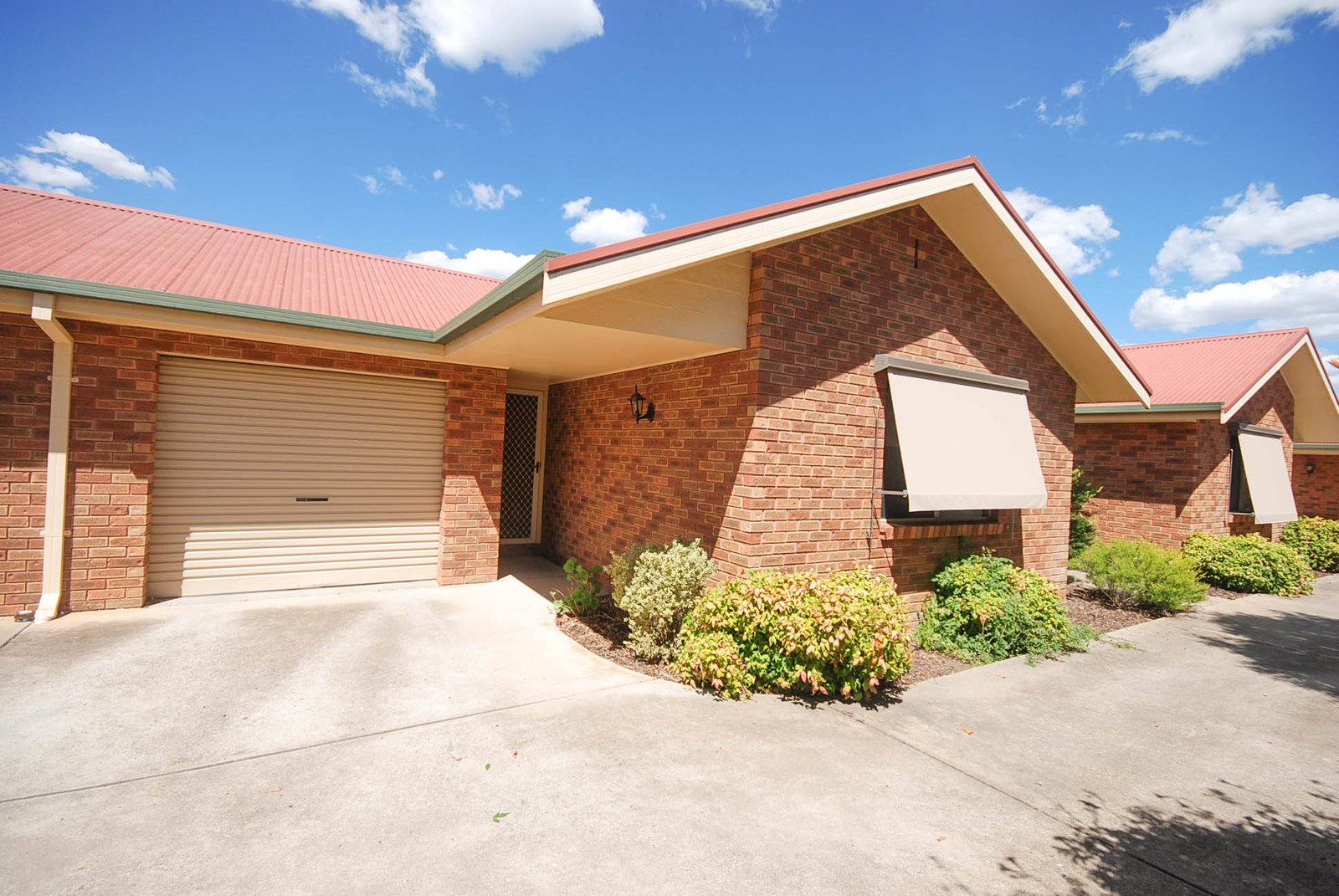 2/96 Crampton Street WAGGA WAGGA 1