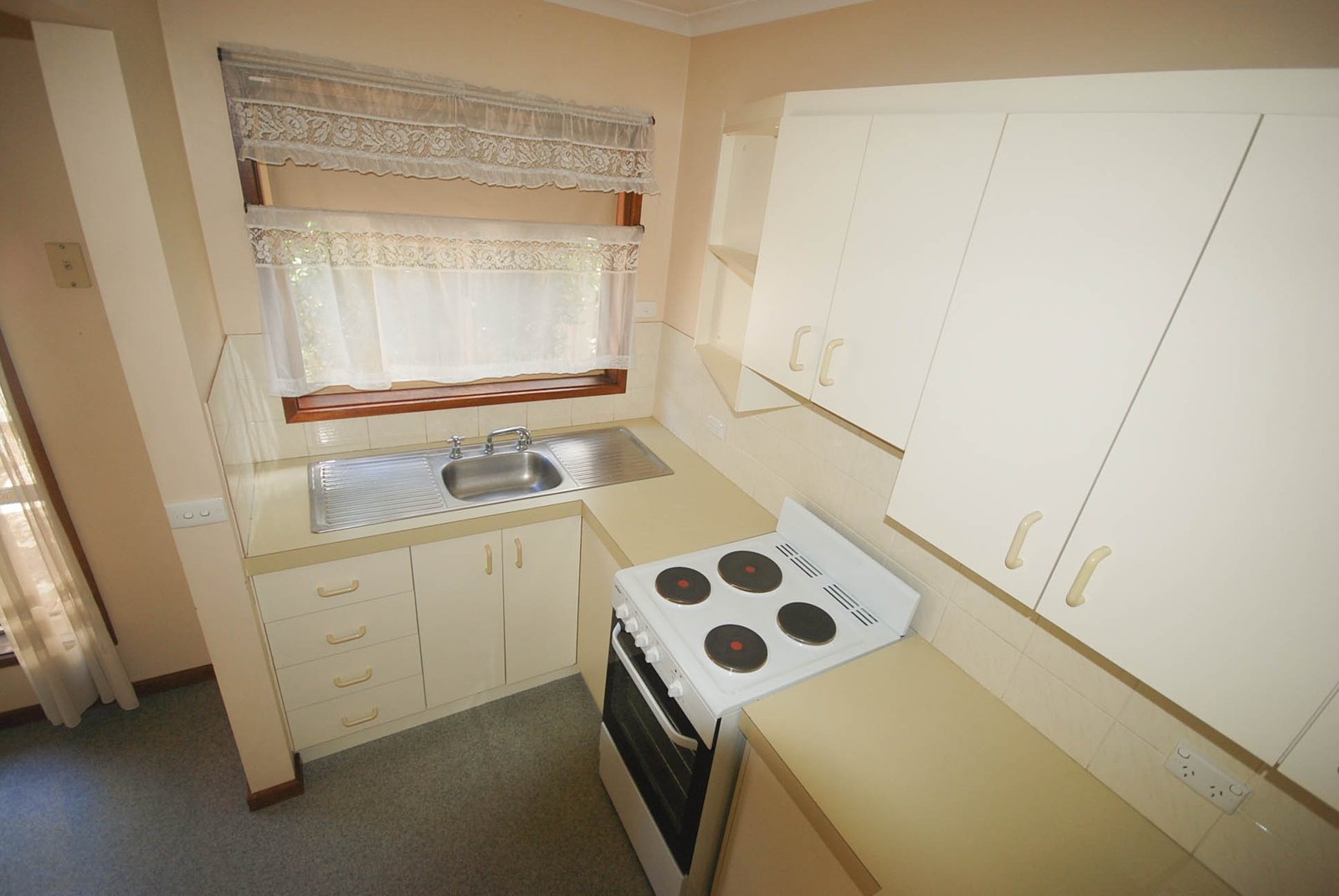 2/96 Crampton Street WAGGA WAGGA 2