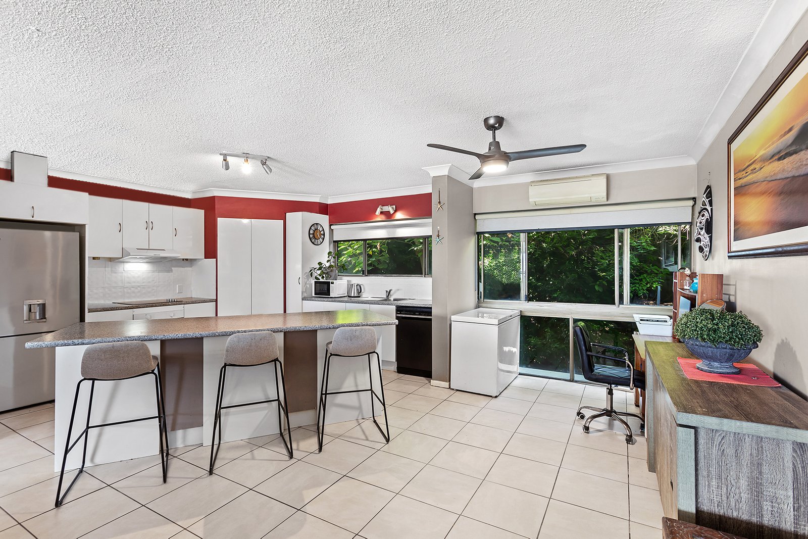 29/6 Eshelby Drive CANNONVALE 7