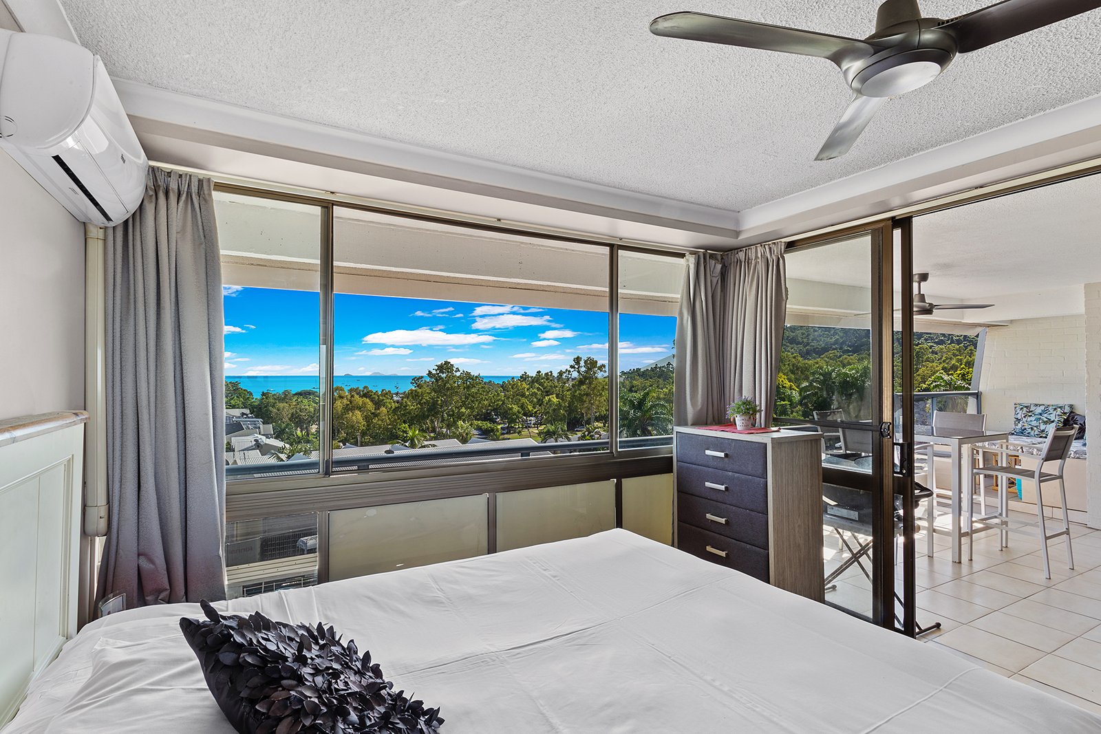 29/6 Eshelby Drive CANNONVALE 9