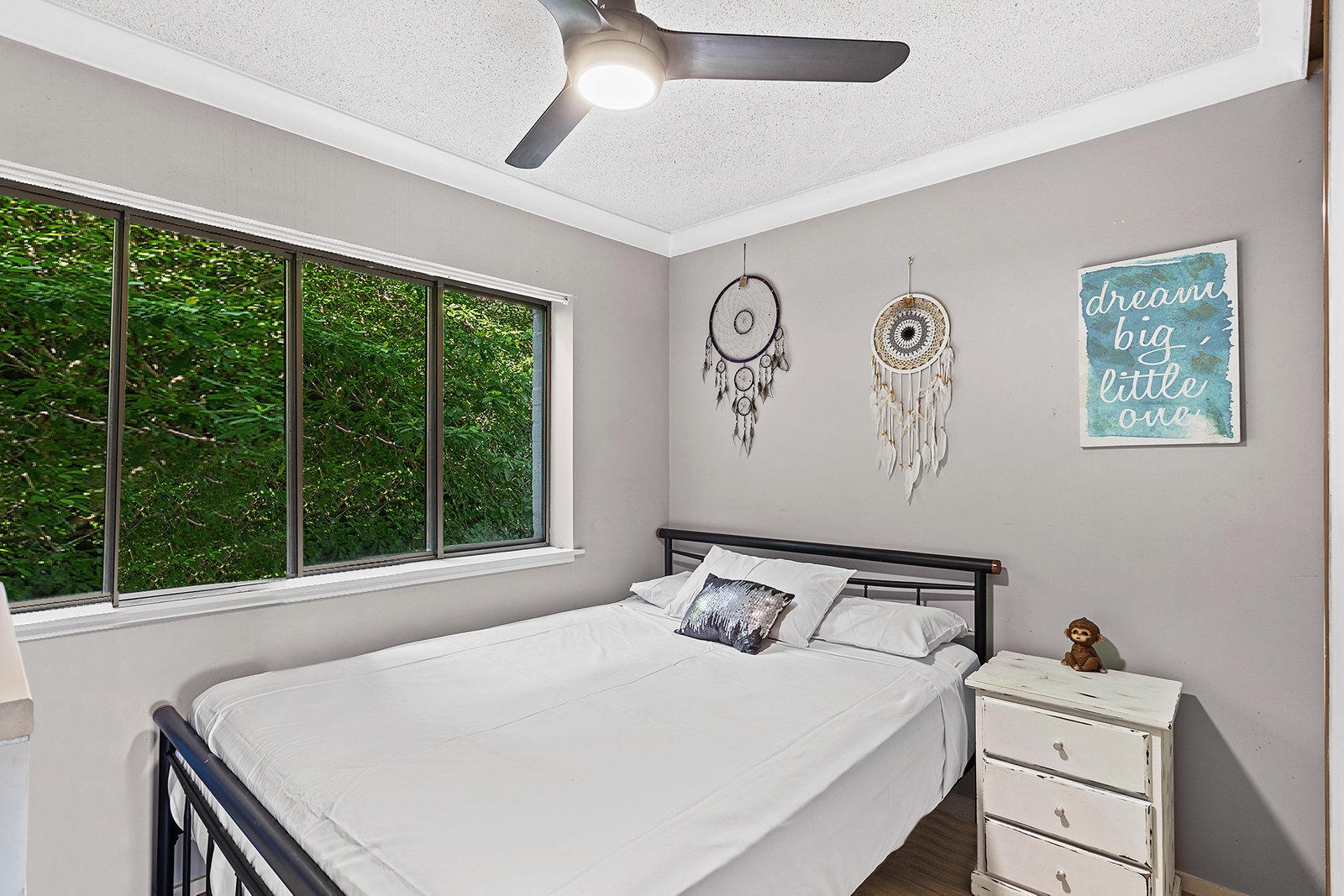 29/6 Eshelby Drive CANNONVALE 11