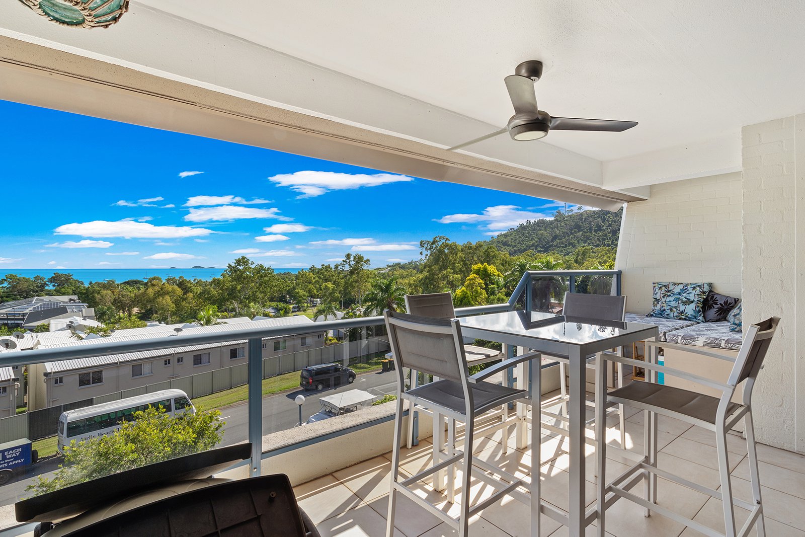 29/6 Eshelby Drive CANNONVALE 12