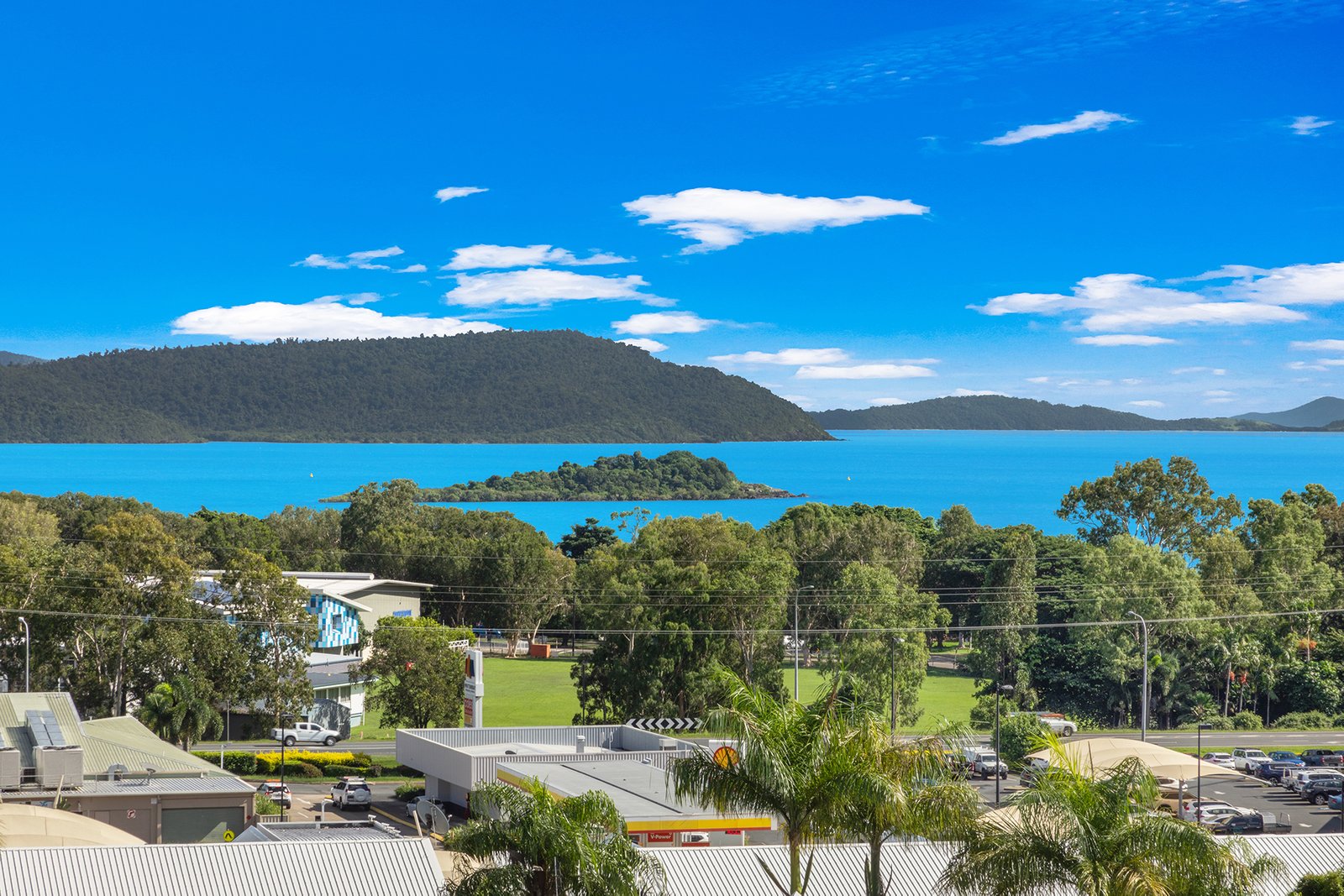 29/6 Eshelby Drive CANNONVALE 14