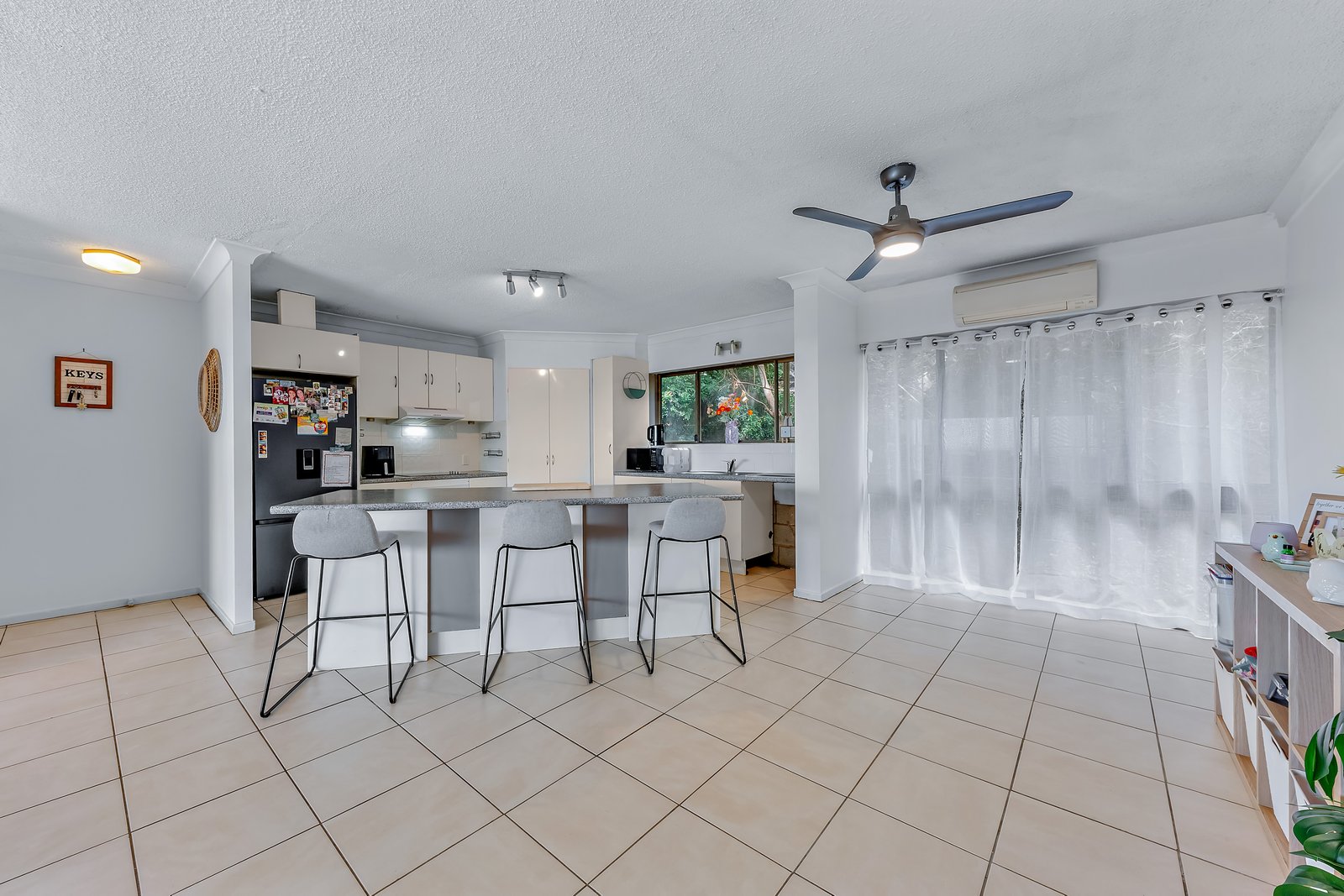 29/6 Eshelby Drive CANNONVALE 5