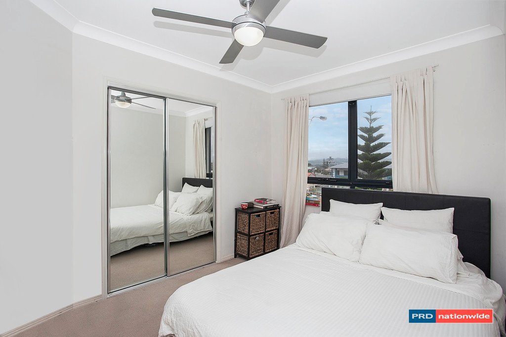29/6 Fifth Avenue BURLEIGH HEADS 4