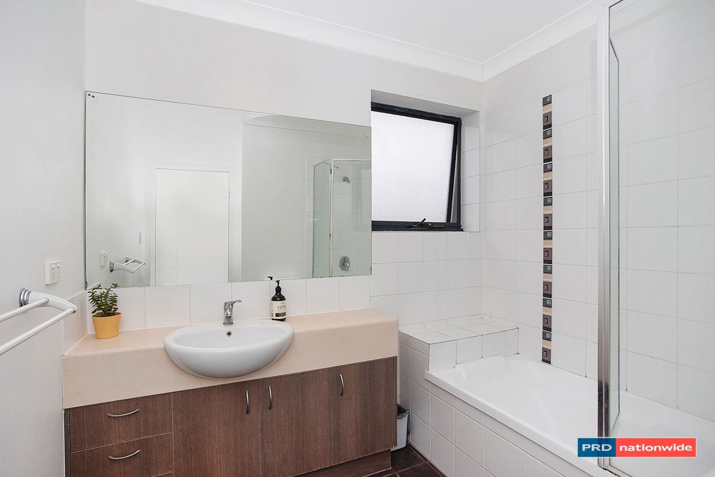29/6 Fifth Avenue BURLEIGH HEADS 8