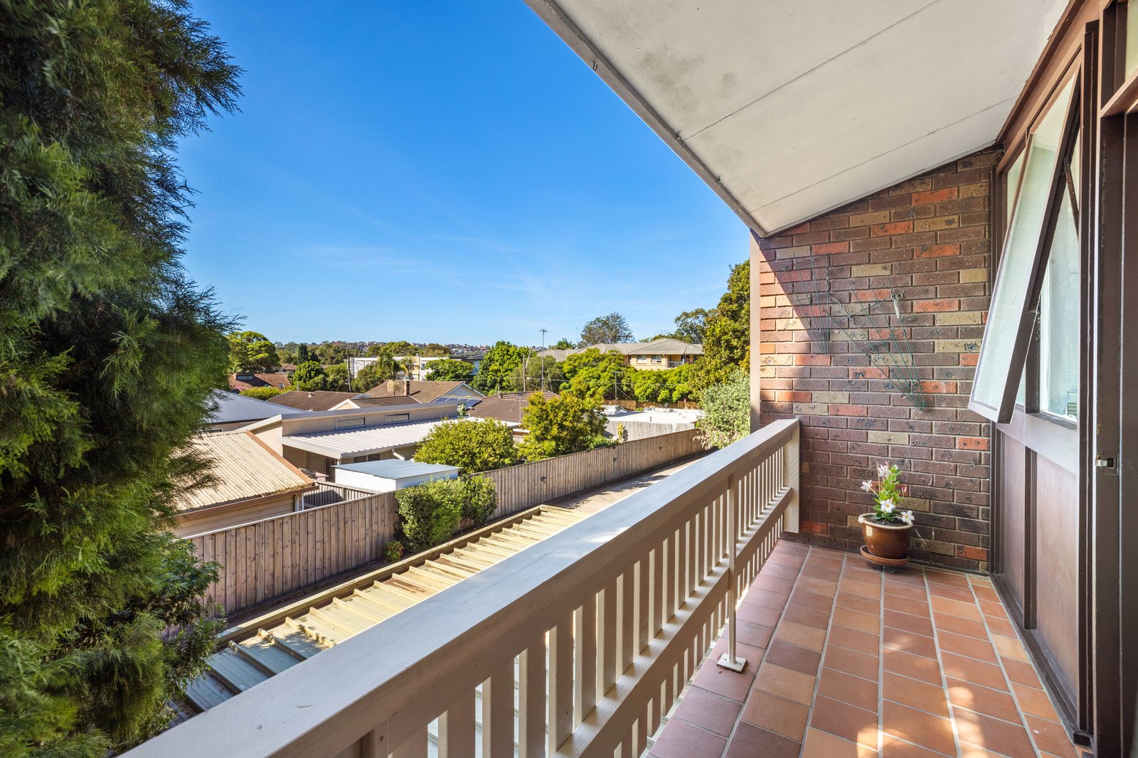 2/96 Fisher Road, Dee Why NSW 2099