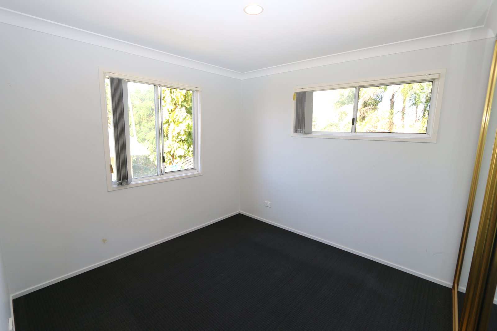 2/96 Johnston Street SOUTHPORT 3