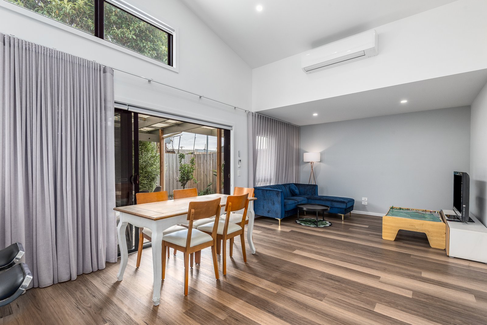 Gallery: 2/96 Neil Street