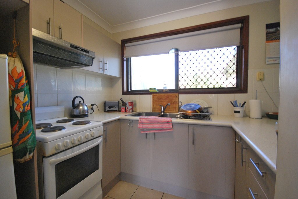 2/97 Christine Avenue BURLEIGH WATERS 3