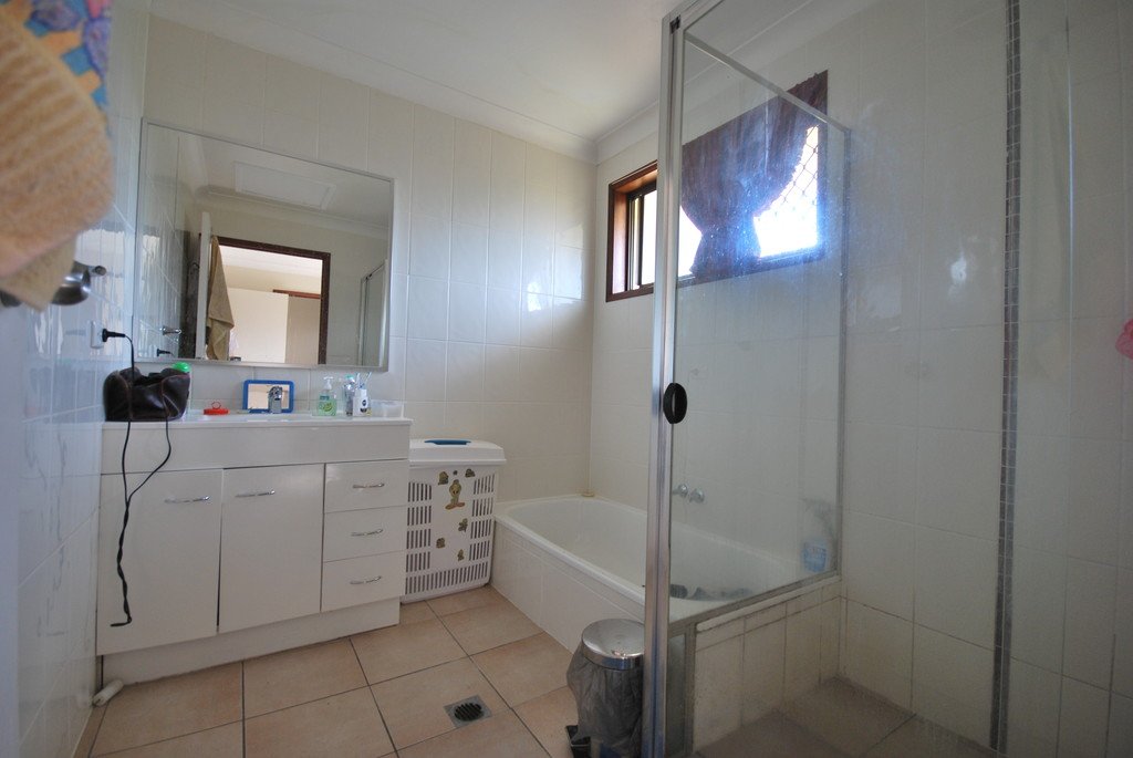 2/97 Christine Avenue BURLEIGH WATERS 4