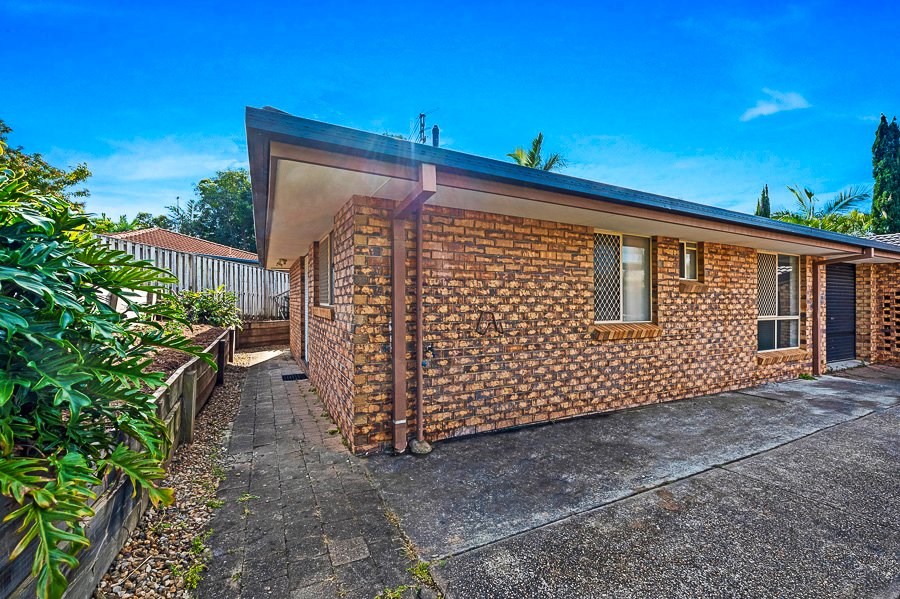 2/97 Corunna Cres  ASHMORE 2