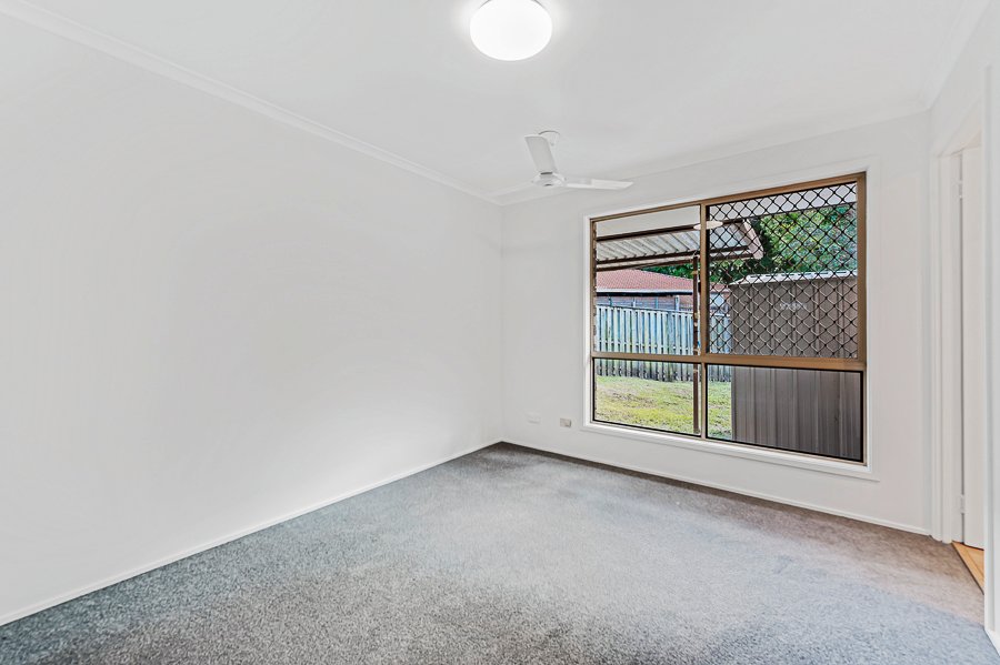 2/97 Corunna Cres  ASHMORE 7