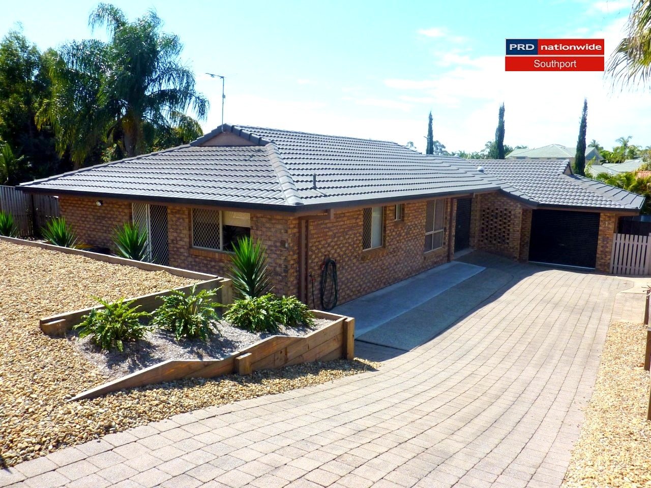 2/97 Corunna Cres ASHMORE 1
