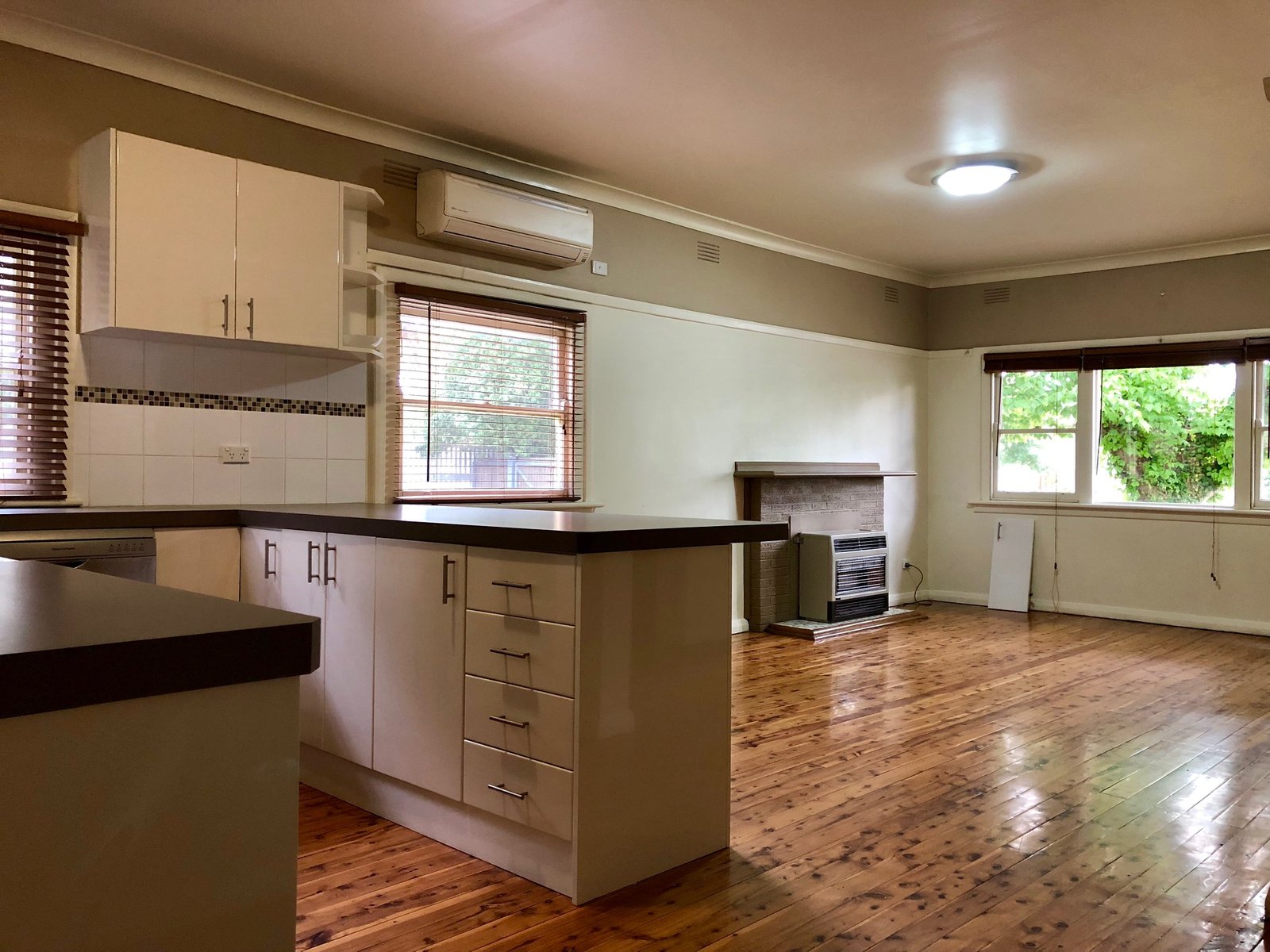 297 Gulpha Street NORTH ALBURY 5